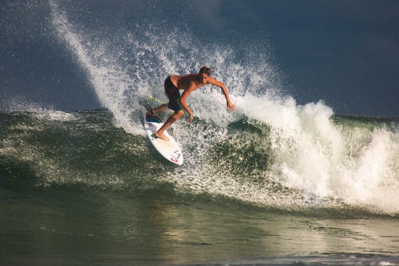 ホテル The Spot Surfcamp ビスカロッス エクステリア 写真
